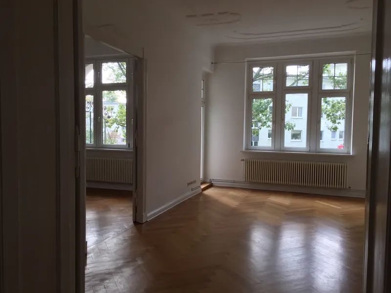 Helle, ruhige sowie großzügige 4-Zimmer-Wohnung in Berlin-Schöneberg — photo 1